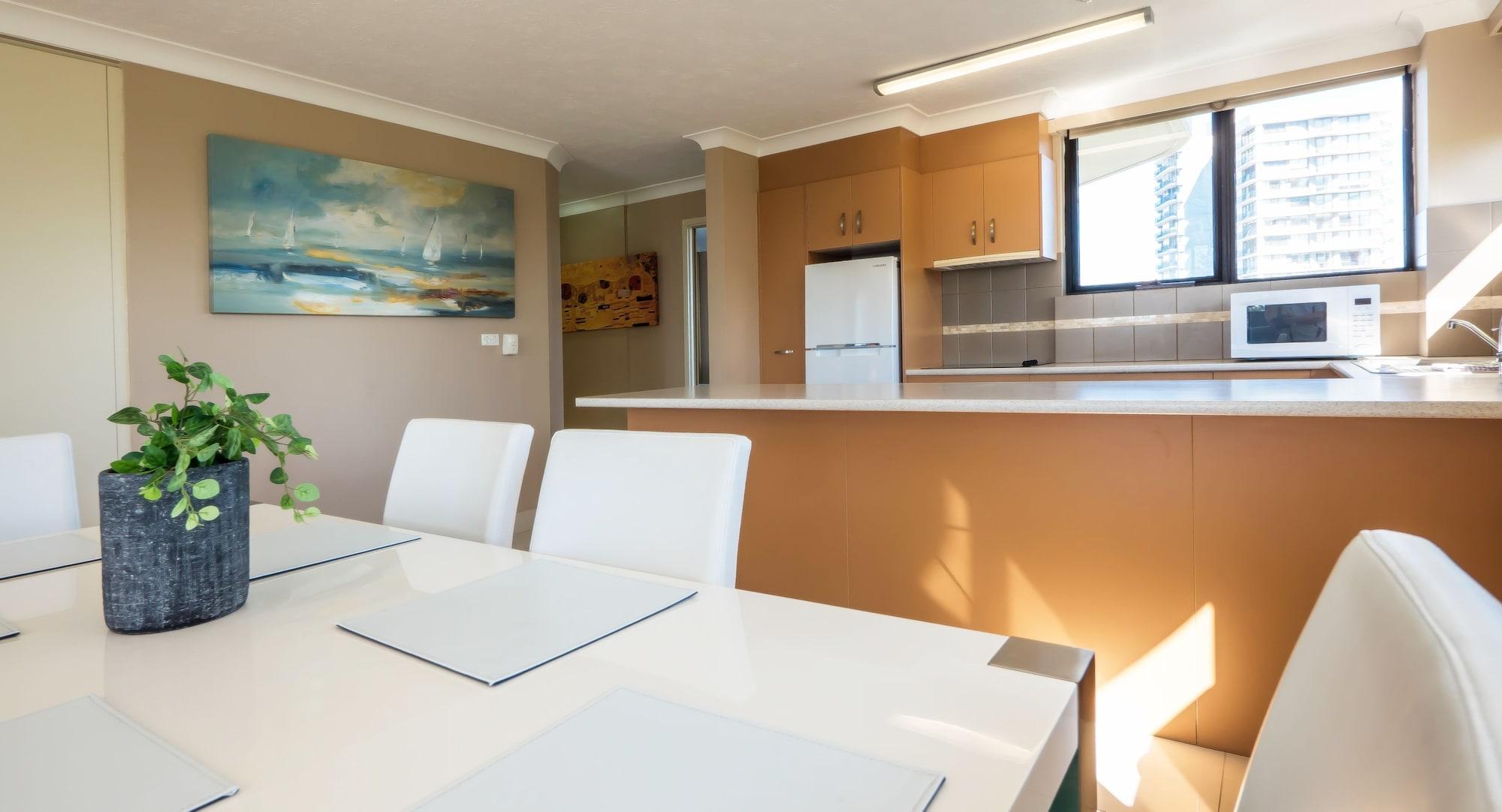 גולד קוסט Aristocrat Apartments מראה חיצוני תמונה