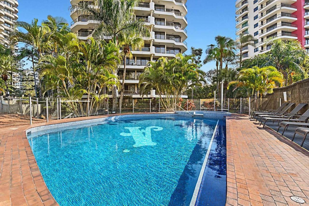 גולד קוסט Aristocrat Apartments מראה חיצוני תמונה