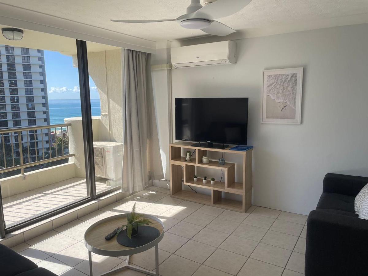 גולד קוסט Aristocrat Apartments מראה חיצוני תמונה